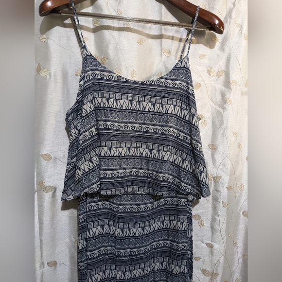 Soft long ombre print blue & white maxi dress size large NWOT - Picture 3 of 10